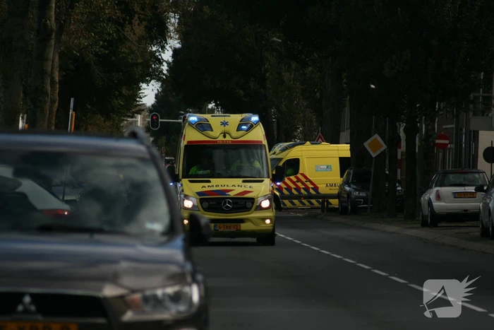 Persoon ernstig gewond na val van grote hoogte