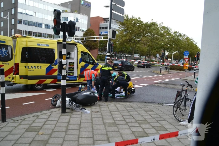 Twee gewonden bij ongeval tussen fiets en scooter