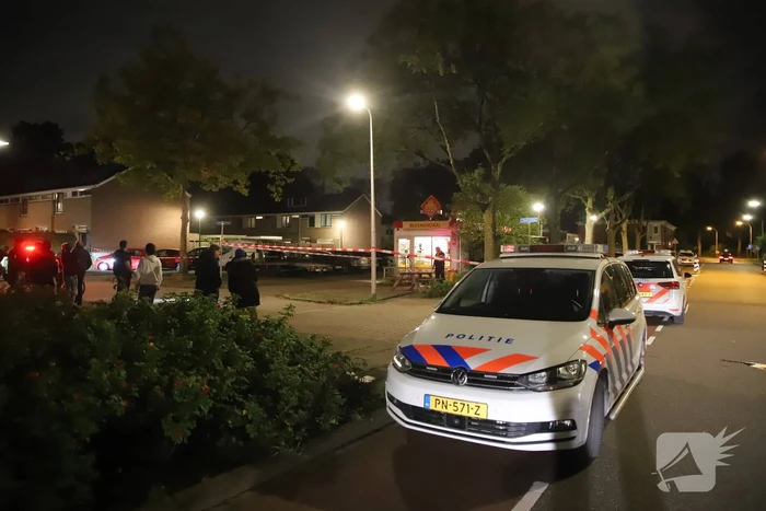 Politie zoekt met man en macht naar overvallers van snackbar
