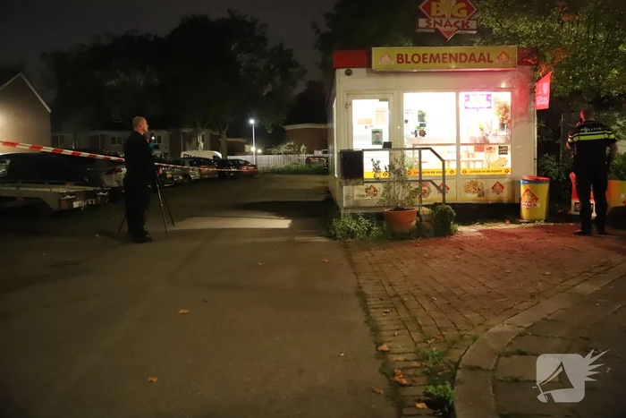 Politie zoekt met man en macht naar overvallers van snackbar