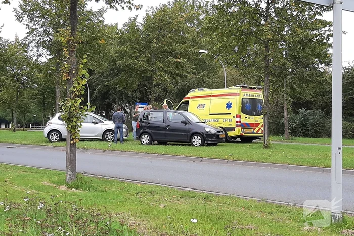 Twee auto betrokken bij kop-staartbotsing