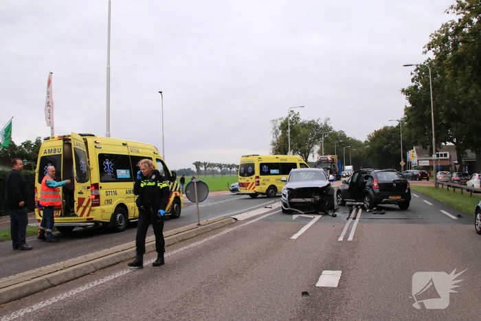 Meerdere gewonden bij aanrijding