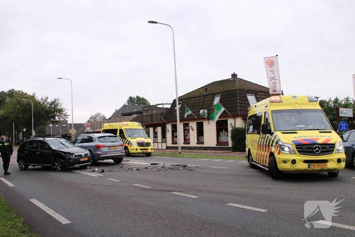 Meerdere gewonden bij aanrijding