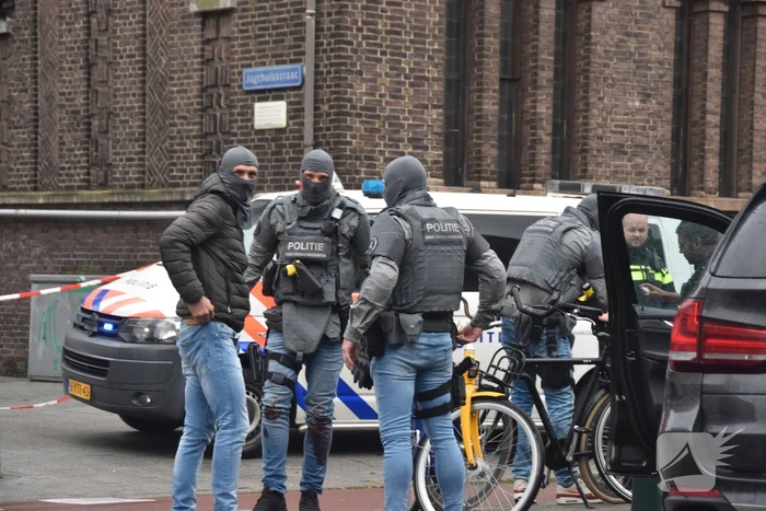 Arrestatieteam valt binnen bij verward persoon