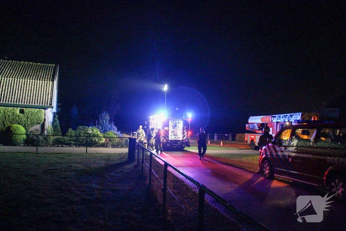 Brandweer controleert schoorsteen vanwege mogelijke brand
