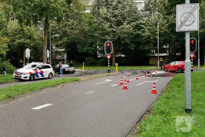 Forse schade na botsing op kruising