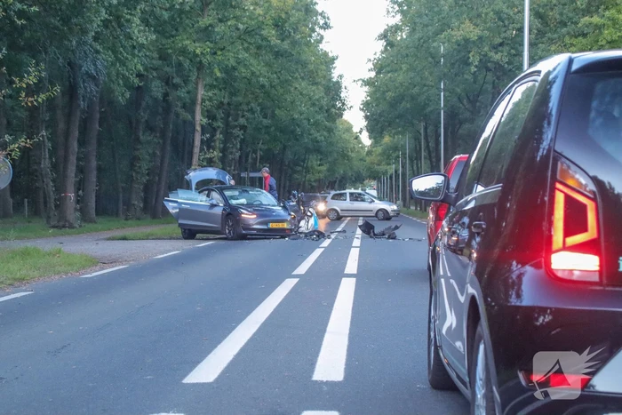 Tesla betrokken bij frontale aanrijding