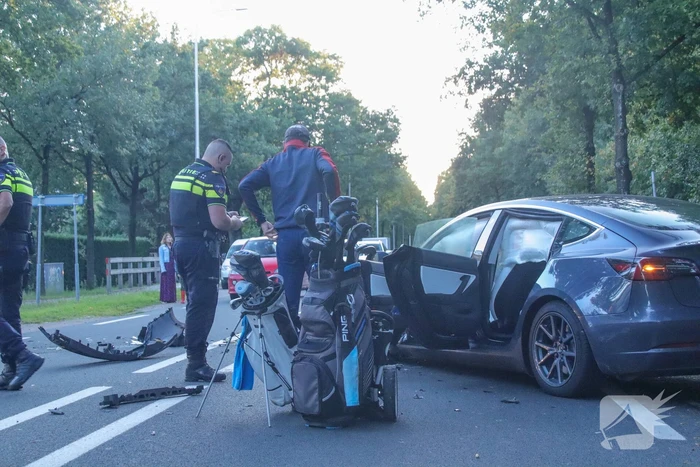 Tesla betrokken bij frontale aanrijding