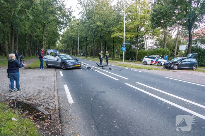 Tesla betrokken bij frontale aanrijding