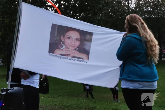 Herdenking voor om het leven gekomen 22-jarige Shelley Bosch