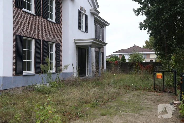 Witwasonderzoek en doorzoeking woning na aanhoudingen