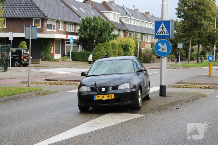 Persoon geschept door personenauto