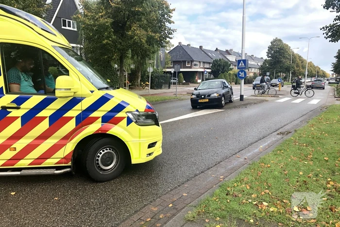 Persoon geschept door personenauto