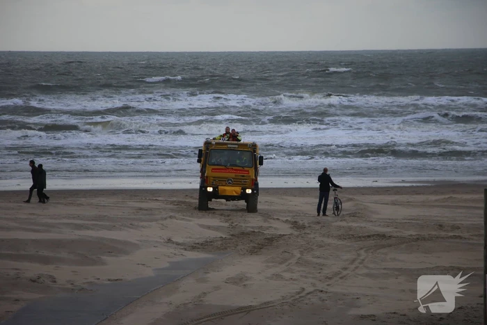 Grote zoekactie langs kust naar vermiste persoon in zee