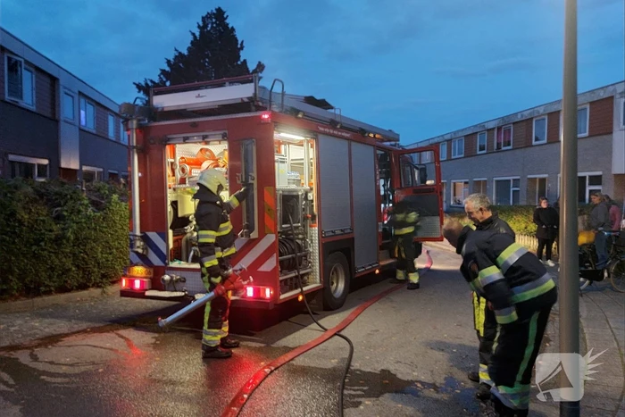 Brand in bestelbus snel geblust