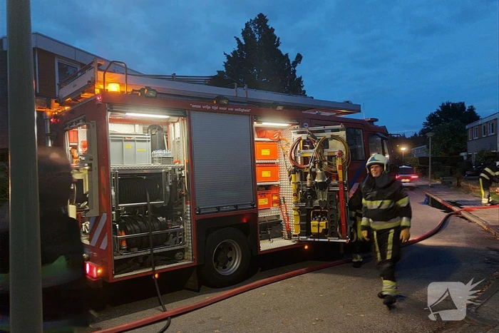 Brand in bestelbus snel geblust