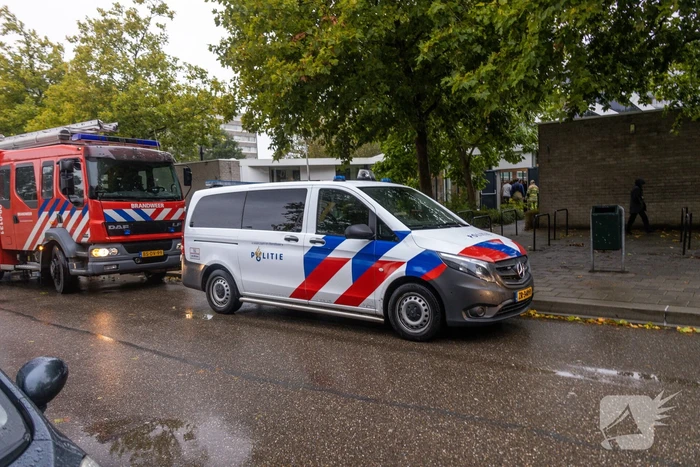 Man wordt niet goed tijdens vaccinatie griepprik in Protestantse kerk De Bron