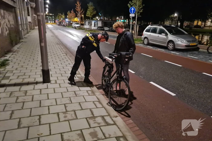 Meerdere bekeuringen na controle op fietsverlichting
