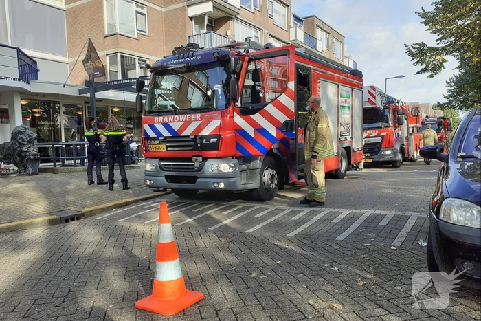 Appartement op tweede verdieping vol rook na brand in keuken