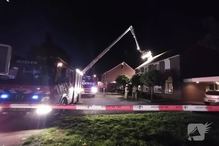 Brand in schoorsteen van woning