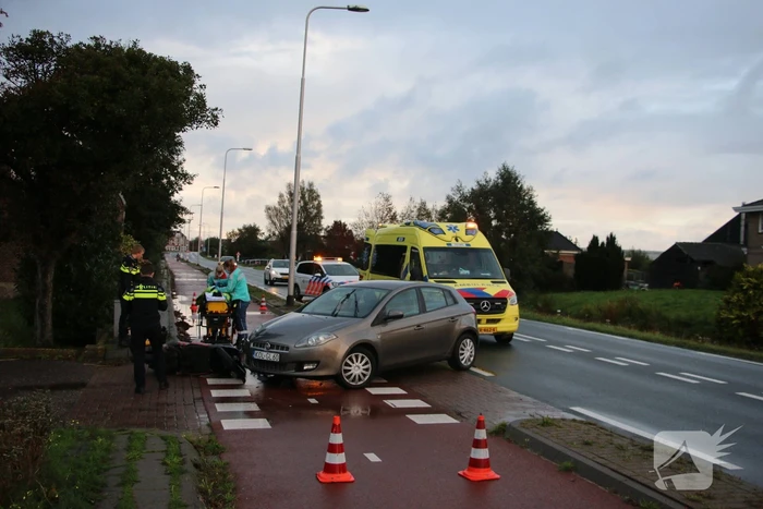 Aanrijding tussen auto en scooter