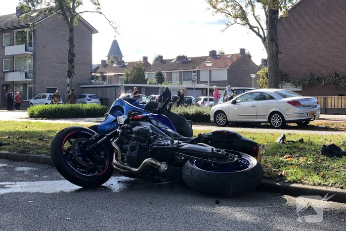 Ernstig ongeval tussen motor en motorscooter