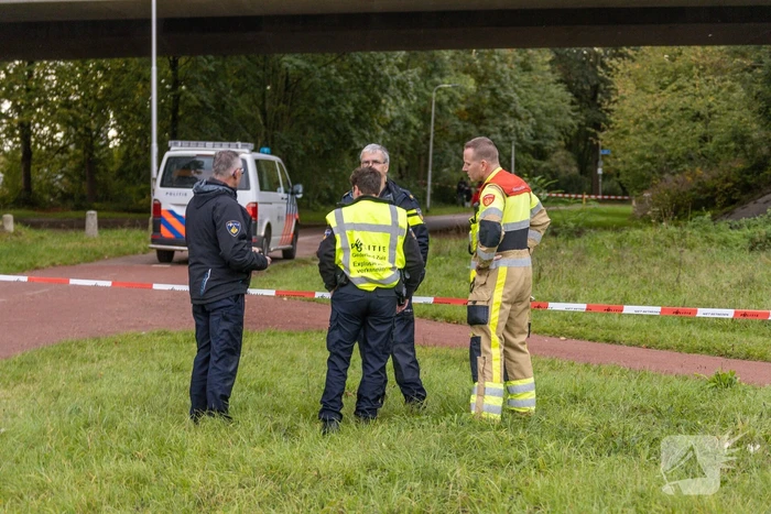 Mogelijk explosief aangetroffen onder viaduct