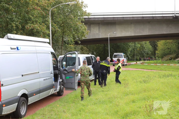 Mogelijk explosief aangetroffen onder viaduct