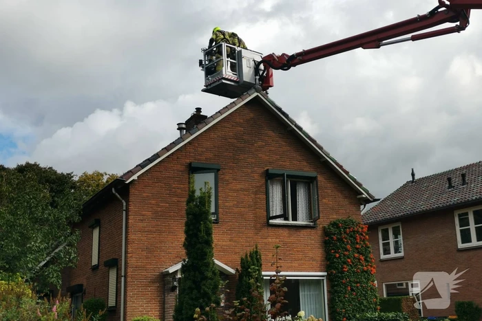 Te warme kachel veroorzaakt brand in woning