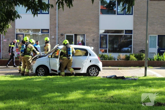 Elektrische auto vat vlam