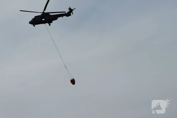 Brandweer en Landmacht oefenen boven Ginkelse Heide
