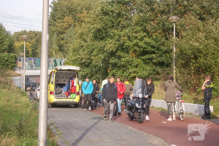 Man gewond na val met scooter in fietstunnel