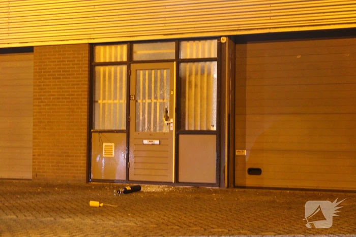Persoon gewond na vernieling met lachgas tank