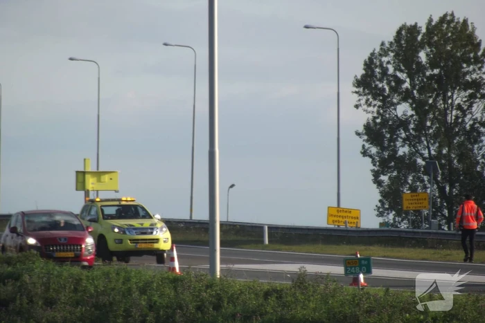 Bedrijfsbus en drie auto's betrokken bij ongeluk
