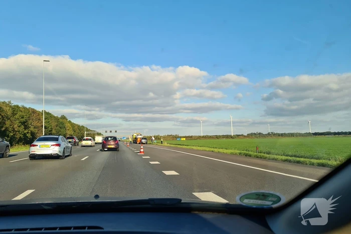 Ongeval tussen twee voertuigen op snelweg