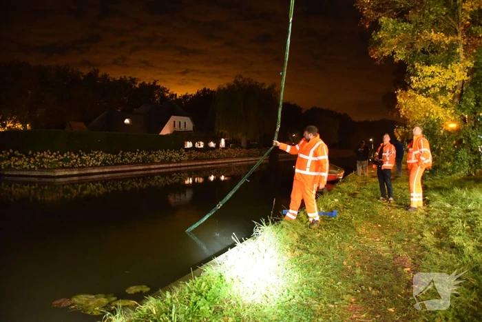 Bestelbus zanger Jason Bouman raakt te water