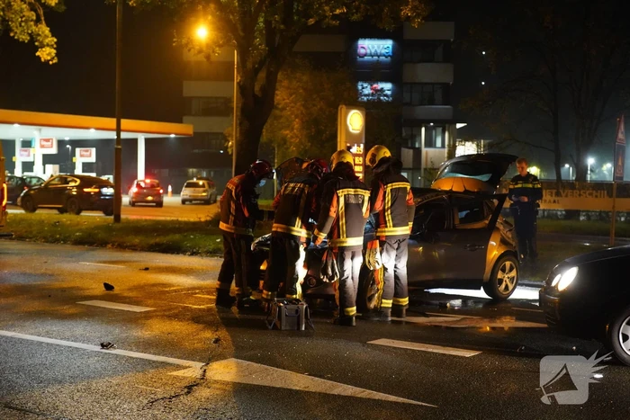 Ravage na botsing met meerdere personenauto's