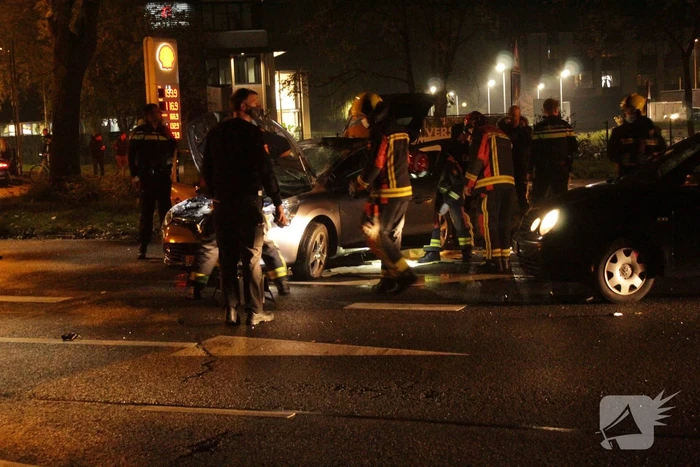 Ravage na botsing met meerdere personenauto's