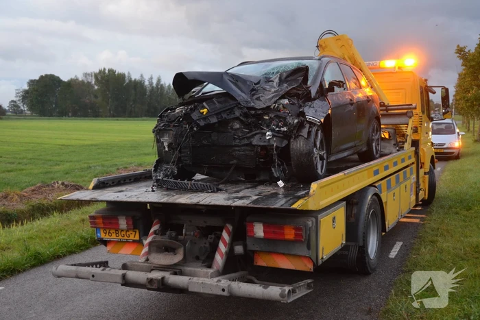 Bestuurder auto gewond bij botsing met tractor