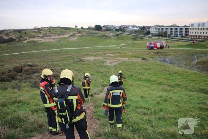 Brand in de duinen snel onder controle