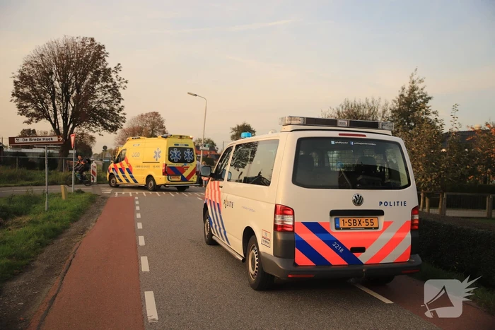 Twee personen gewond na aanrijding