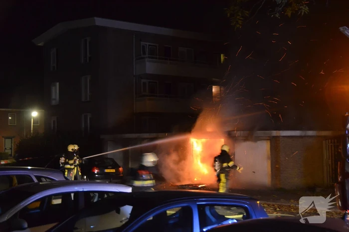 Uitslaande brand in garagebox