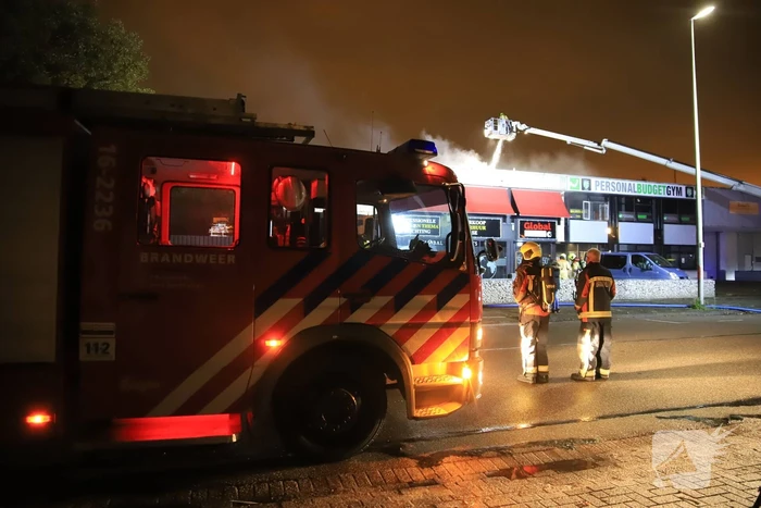 Grote brand in bedrijfspand