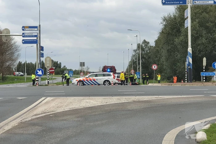 Brommerrijder raakt gewond na ongeval op kruising
