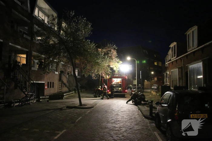 Boom dreigt op woningen te vallen