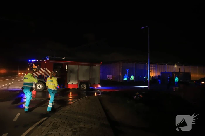Auto raakt te water, inzittende gevlucht