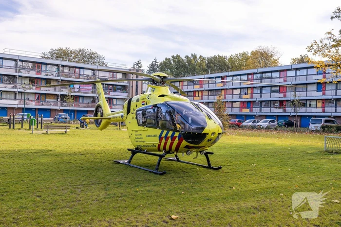 Traumahelikopter landt voor incident in flatwoning