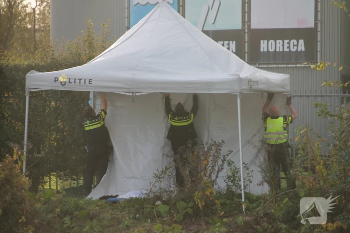 Oudere man met rollator in water terechtgekomen en overleden
