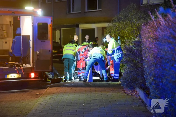 Man zwaargewond bij steekpartij