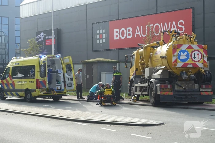 Wegwerker gewond door aanrijding